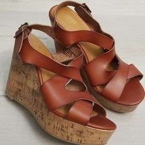 Mossimo platform sandals